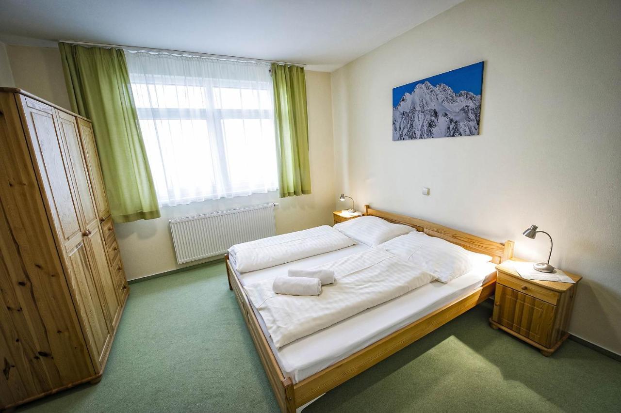 ホテル Privat Galfy Vysoké Tatry エクステリア 写真