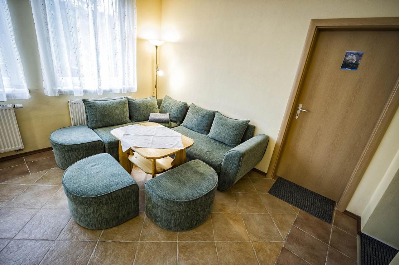 ホテル Privat Galfy Vysoké Tatry エクステリア 写真